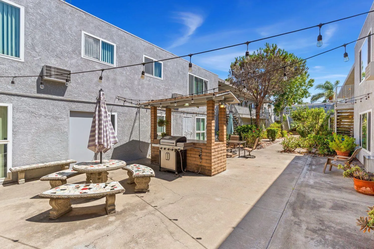 4451 35th St Unit 6