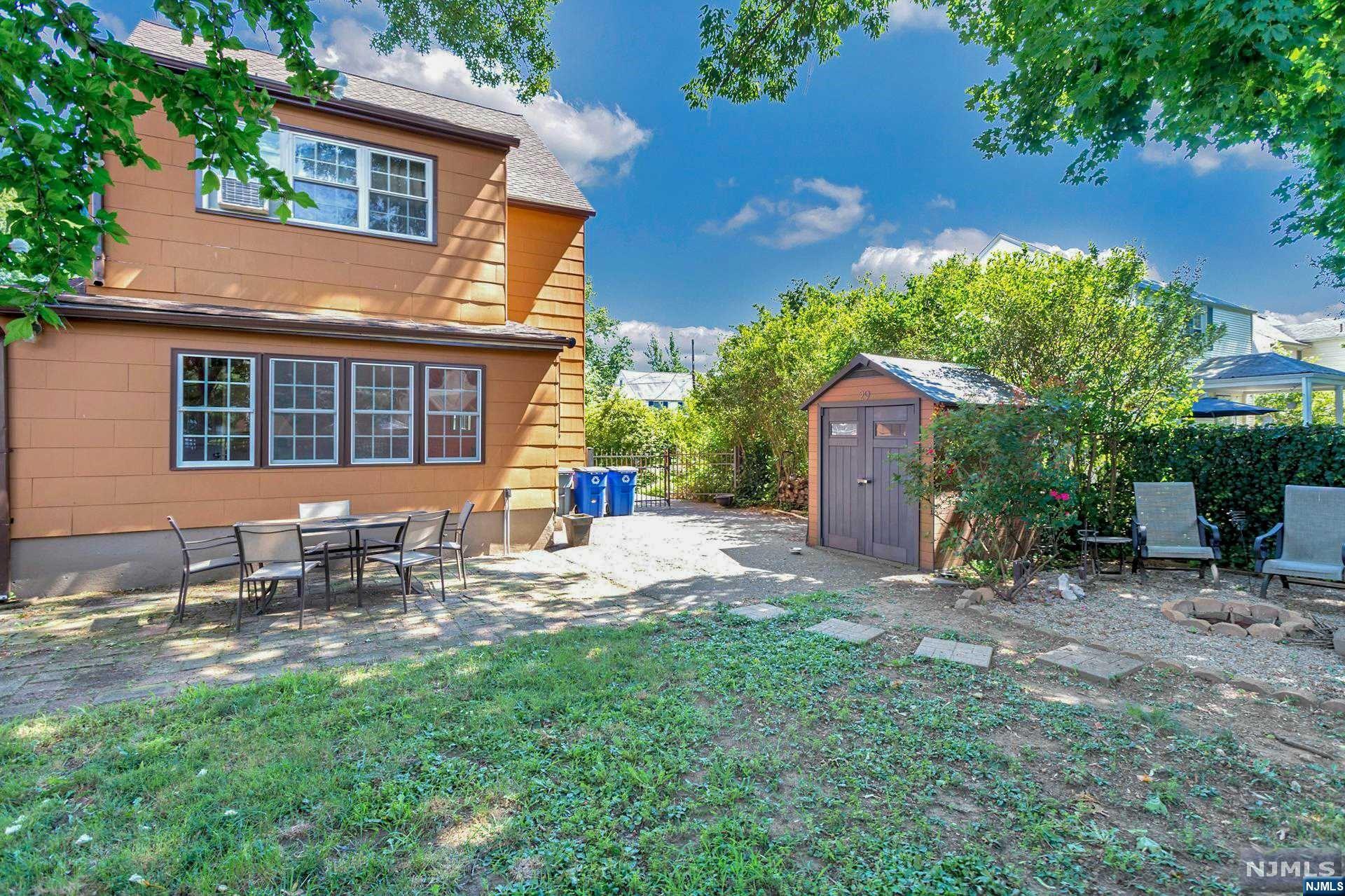 29 Oakridge Road