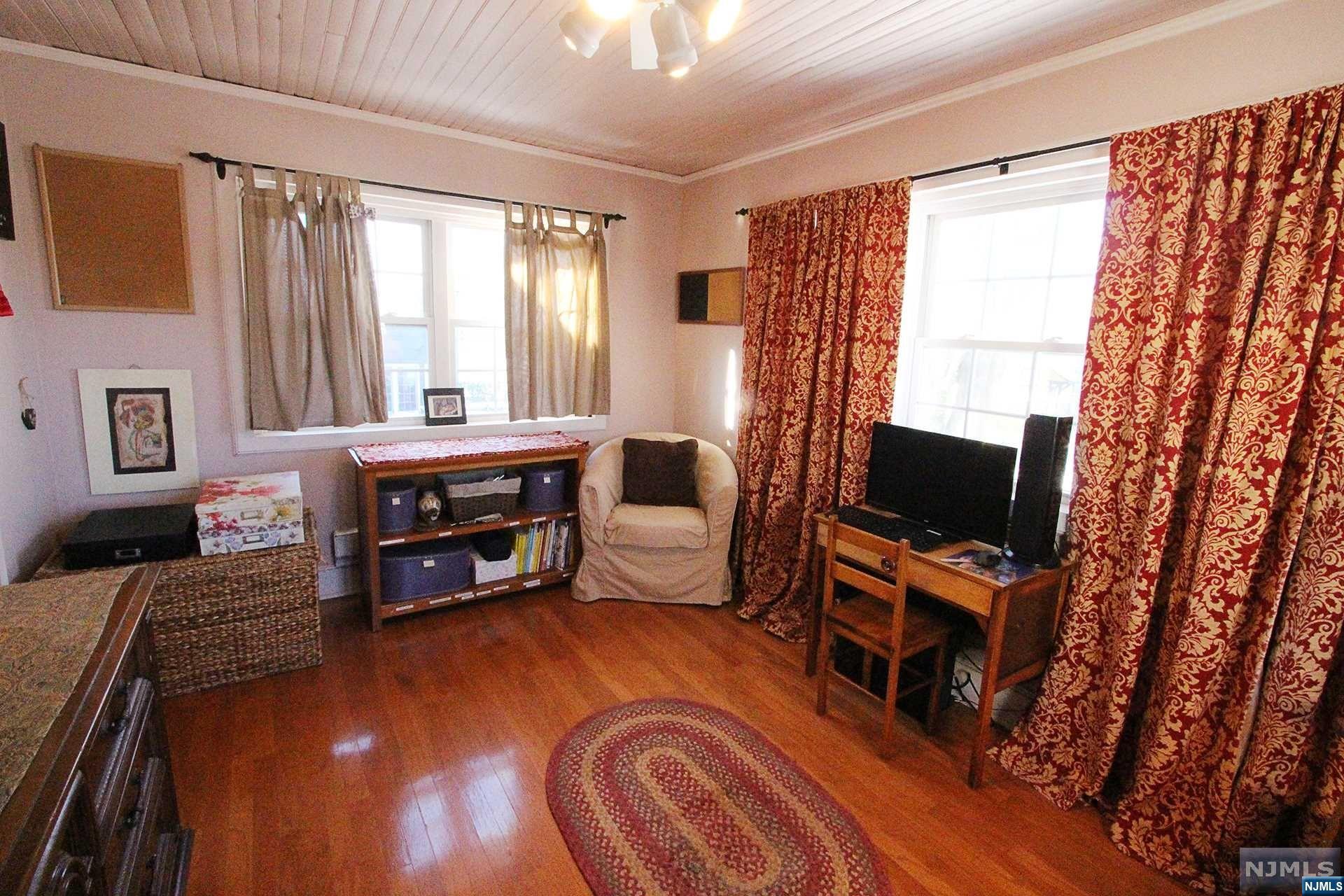 29 Oakridge Road