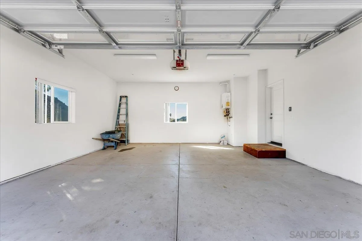 230 West Noakes Streets