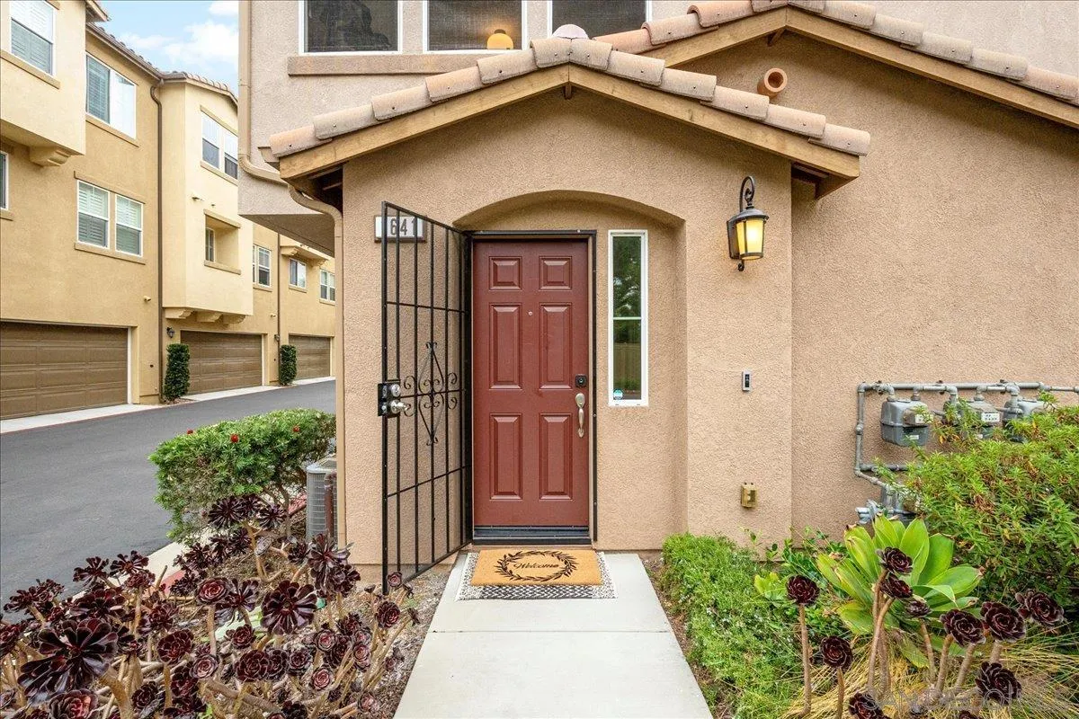 1641 Waterlily Way