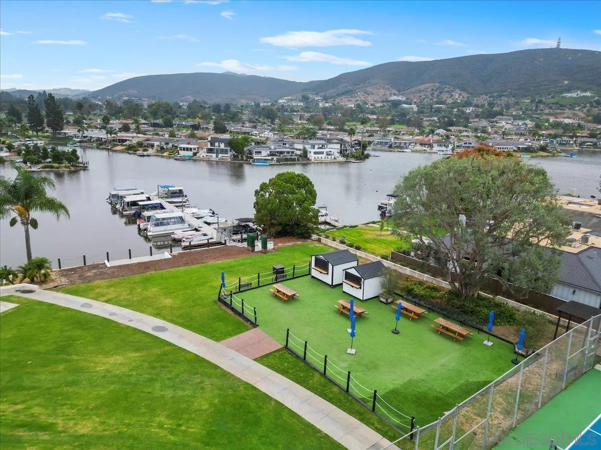 1641 Waterlily Way