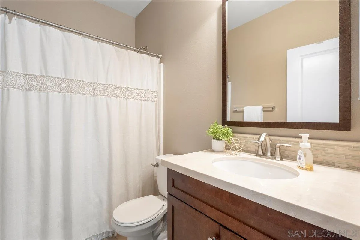 1641 Waterlily Way