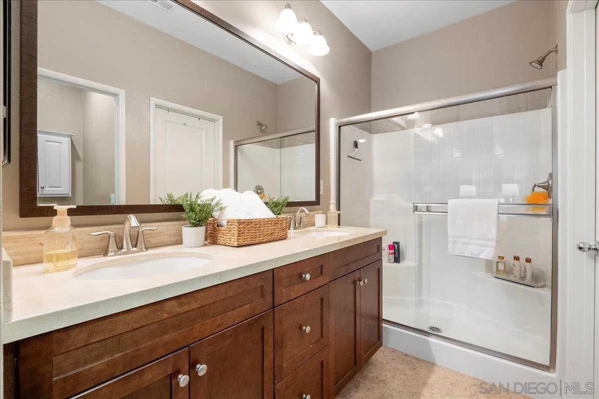 1641 Waterlily Way