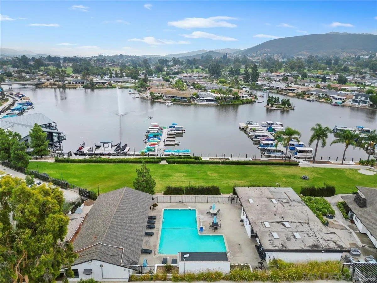 1641 Waterlily Way
