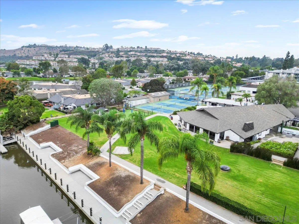 1641 Waterlily Way