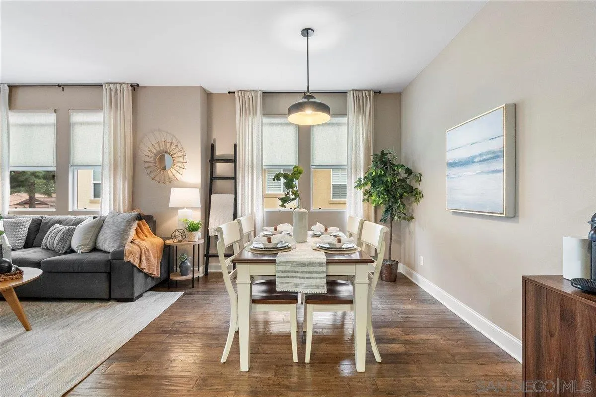 1641 Waterlily Way