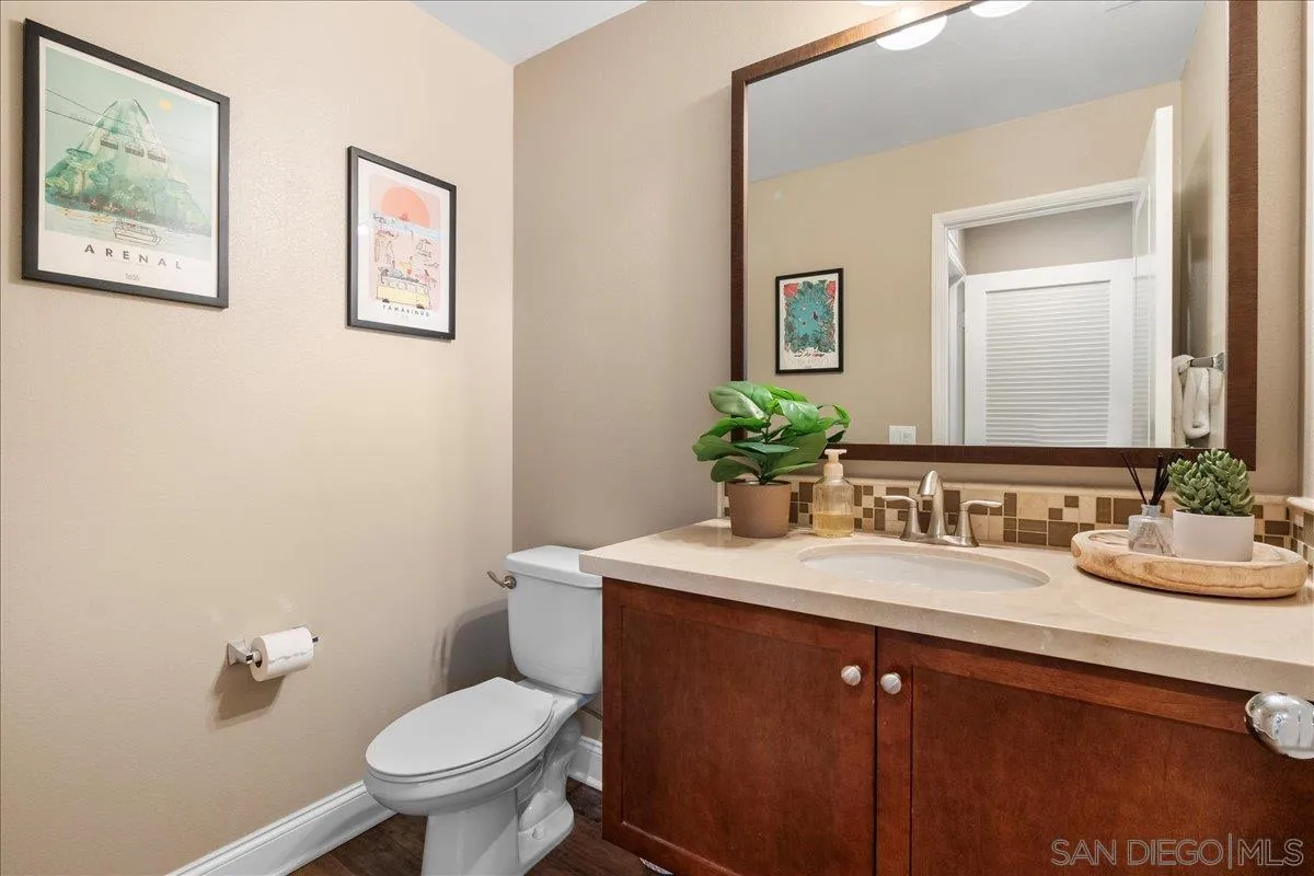 1641 Waterlily Way
