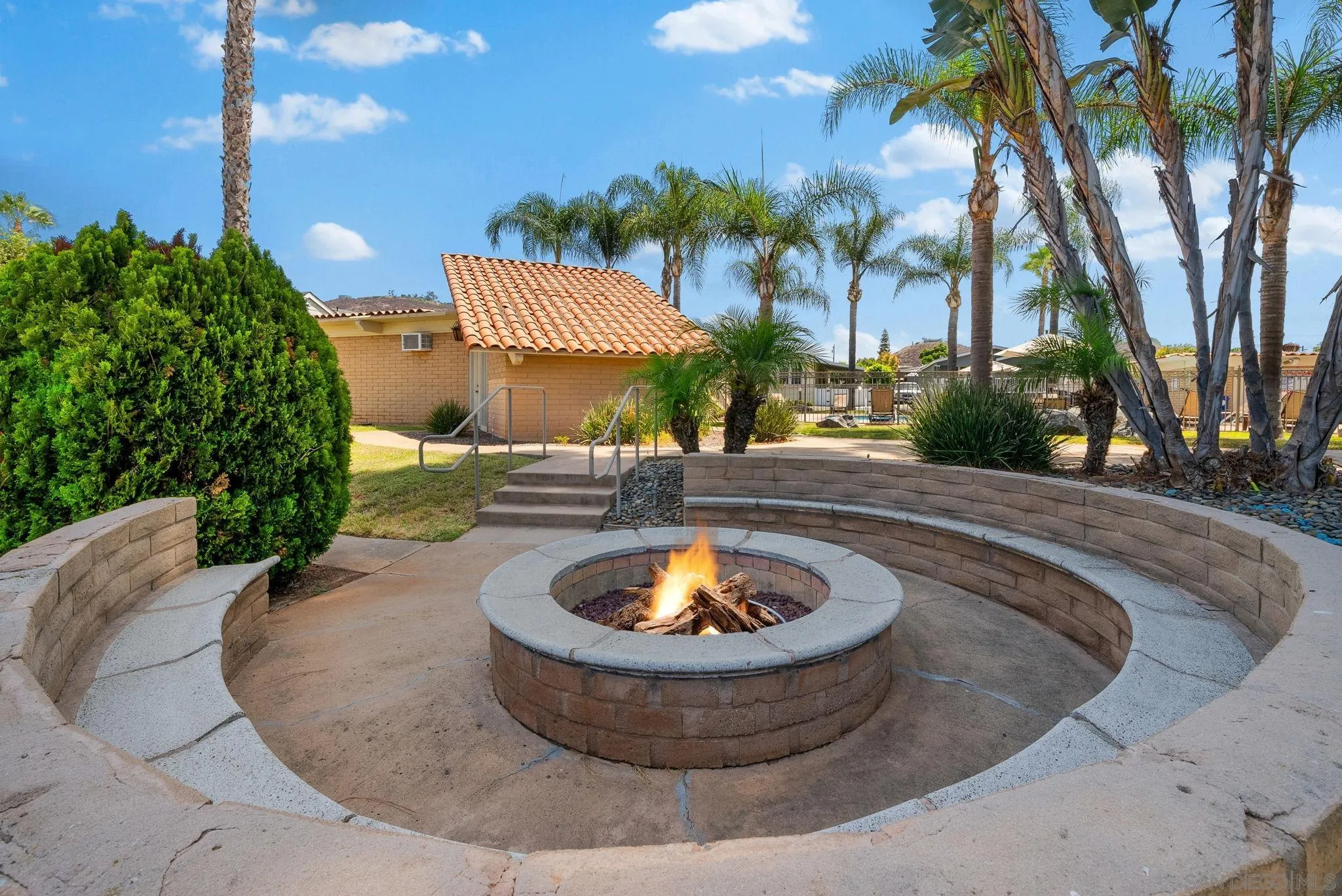 450 E Bradley Unit 41