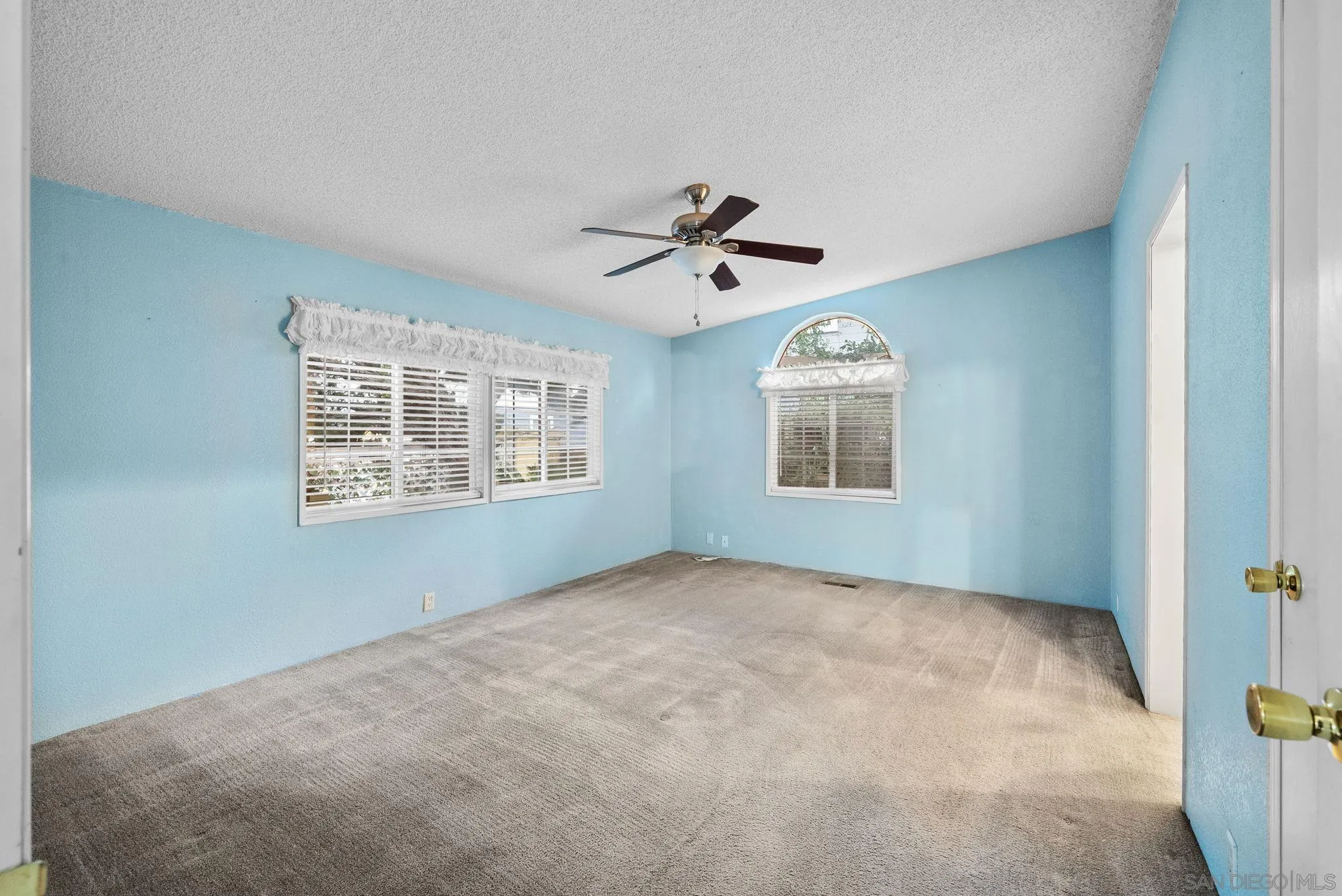 450 E Bradley Unit 41