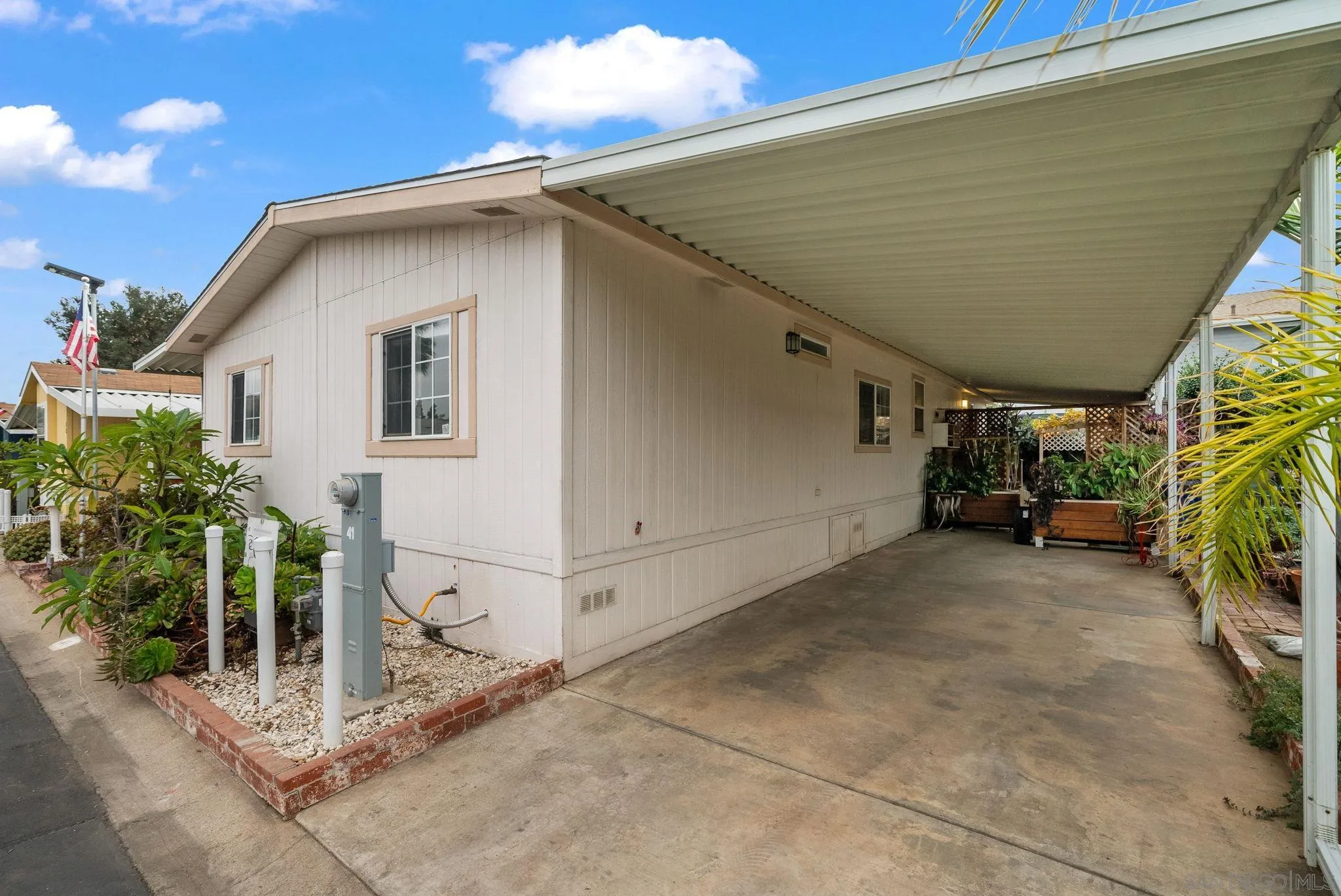450 E Bradley Unit 41