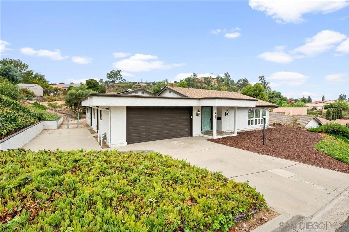 498 Hills Lane Dr