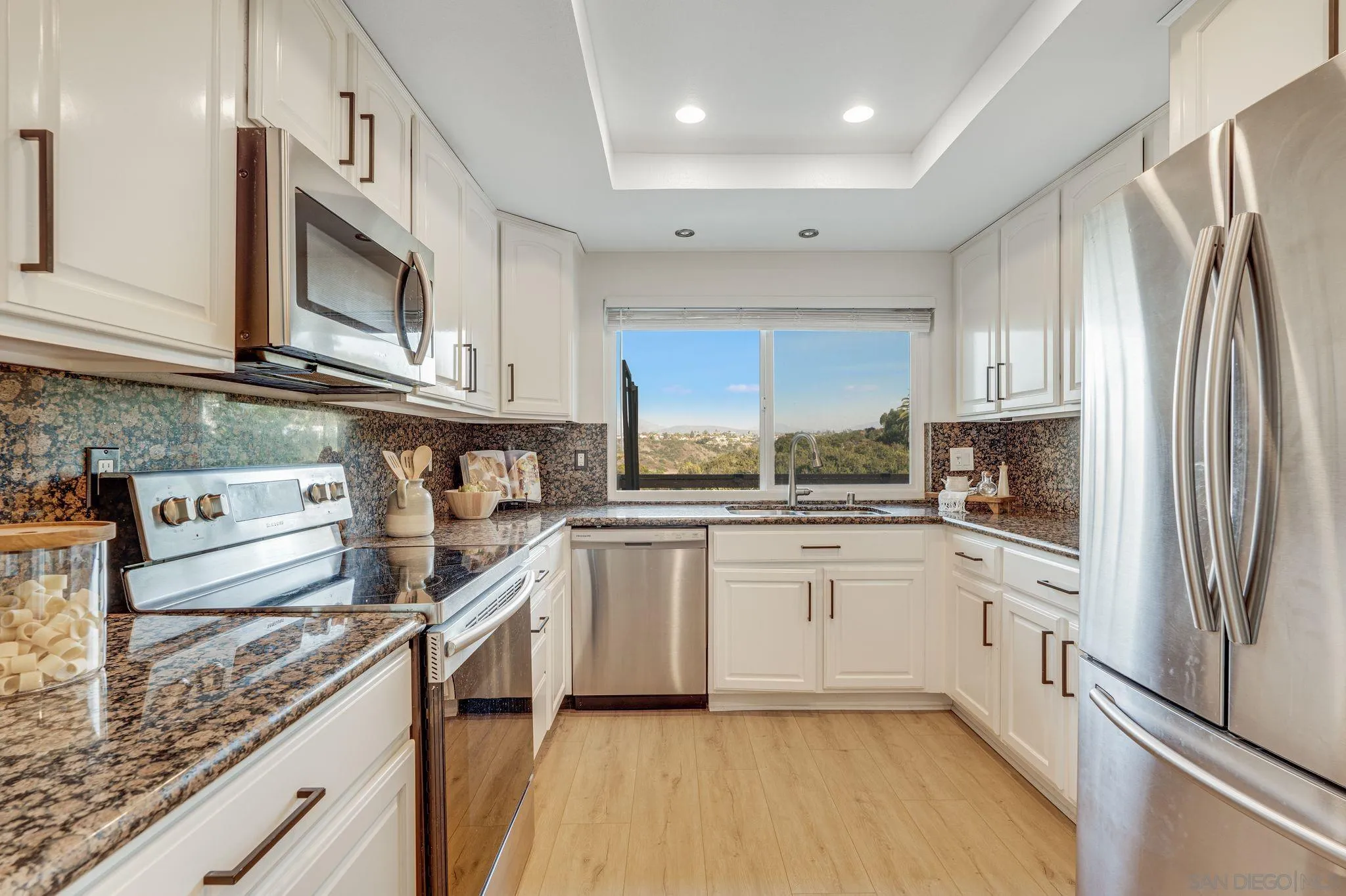 401 Camino Elevado