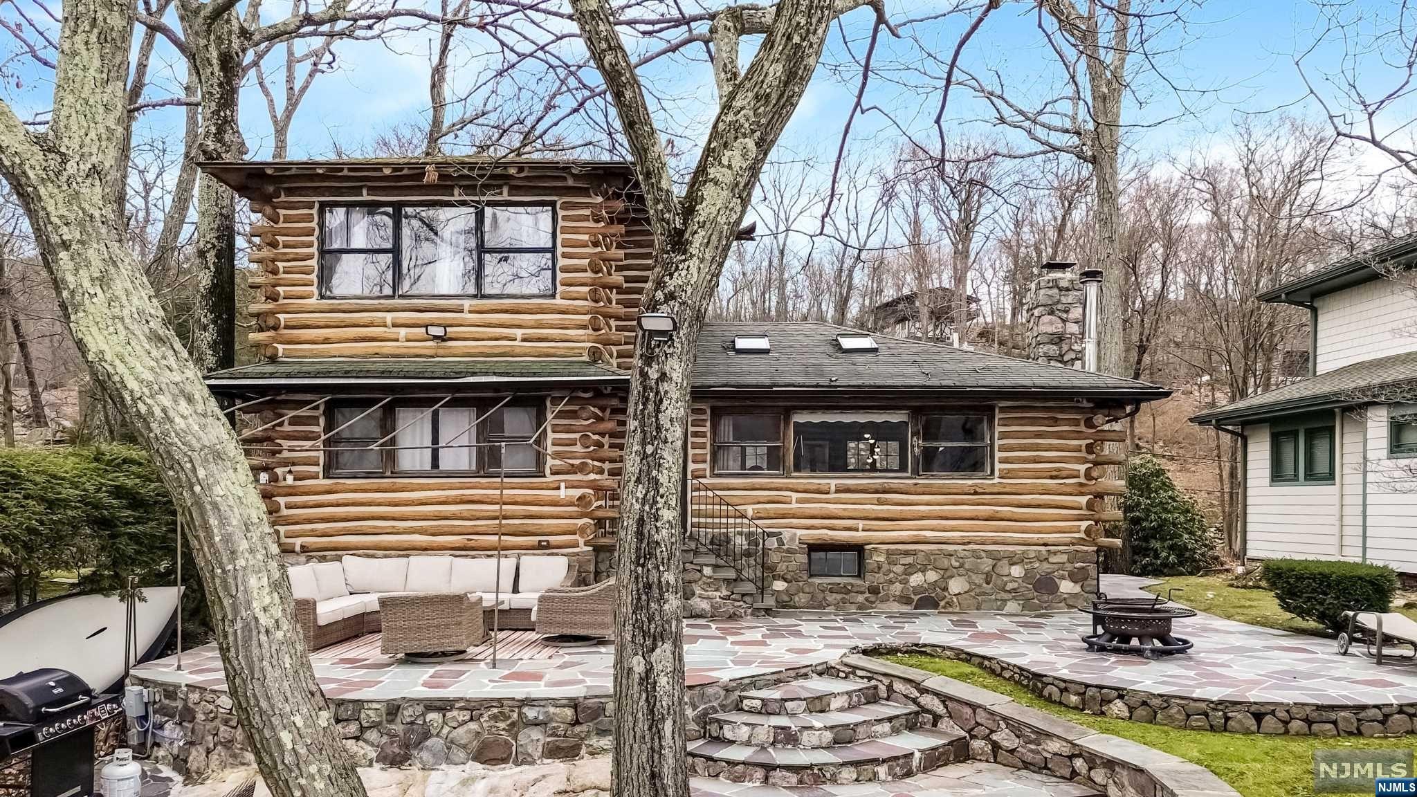 111 Woods Road