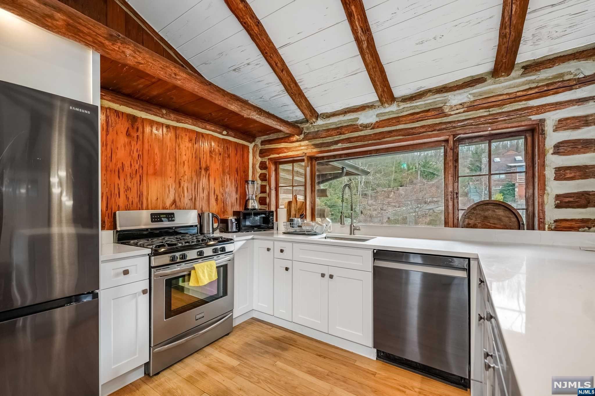 111 Woods Road