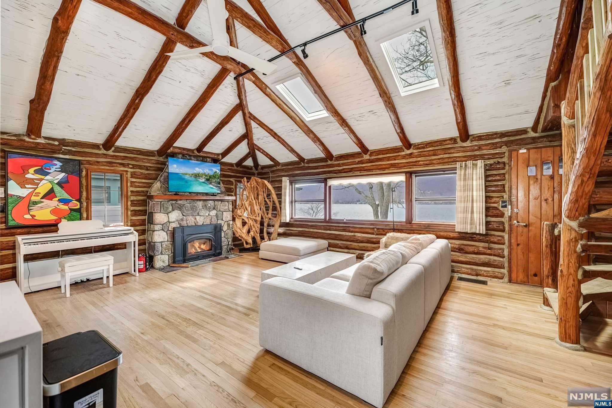 111 Woods Road