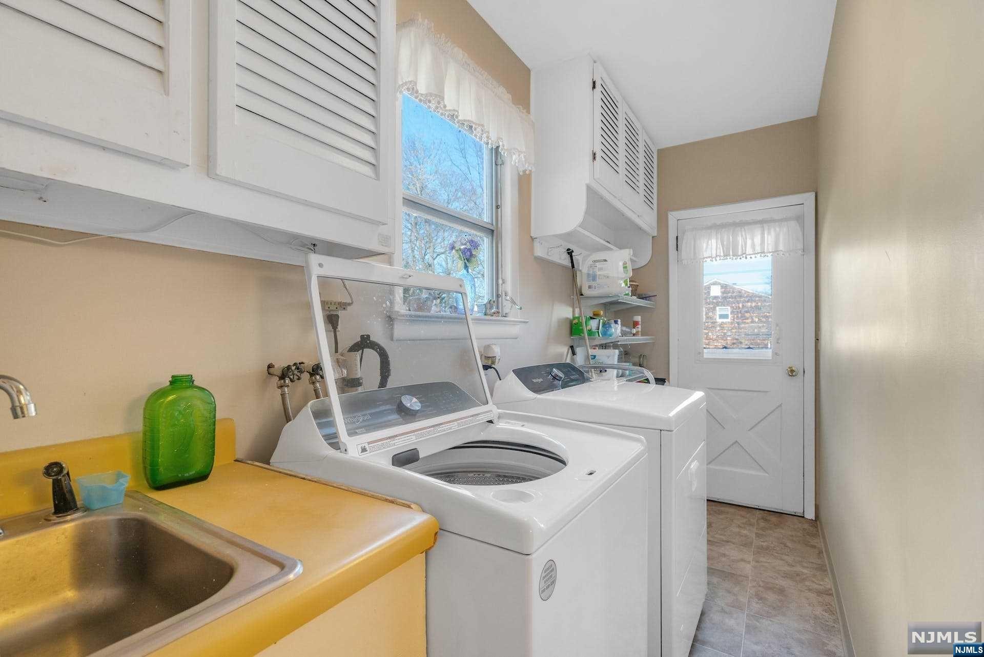 119 Hardenburgh Avenue