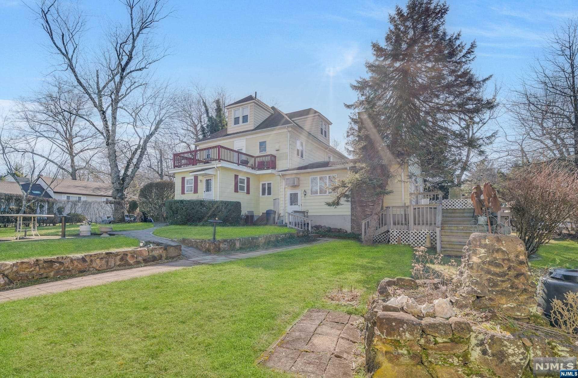 119 Hardenburgh Avenue