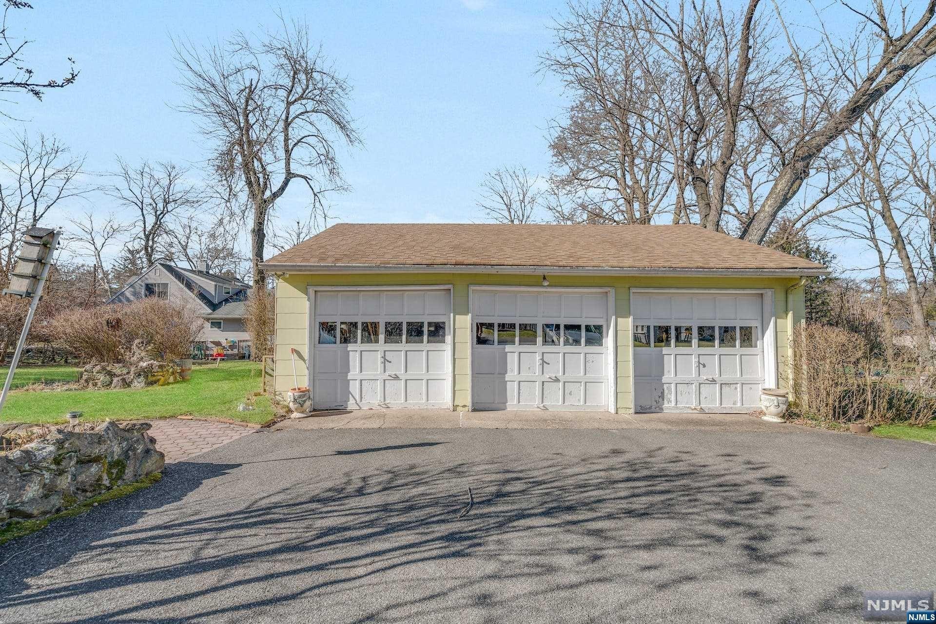 119 Hardenburgh Avenue