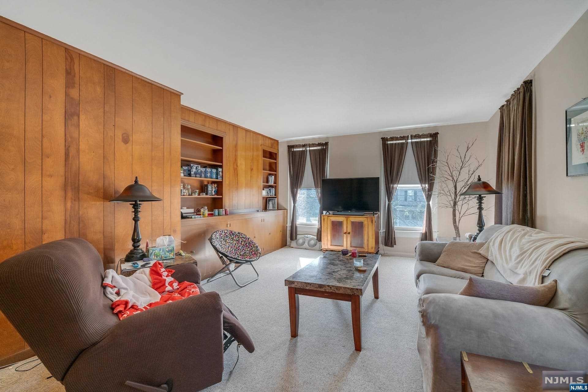 119 Hardenburgh Avenue