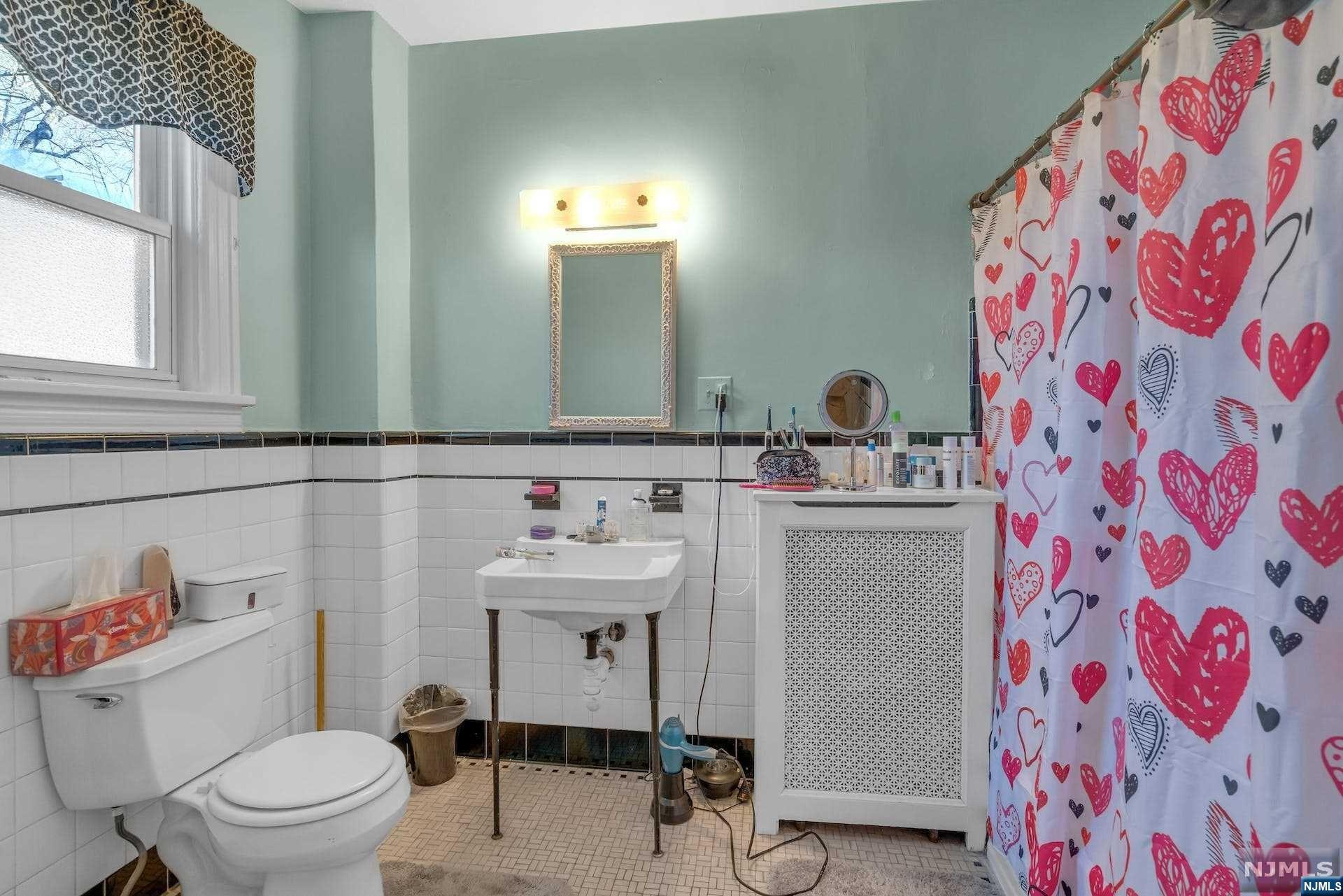 119 Hardenburgh Avenue