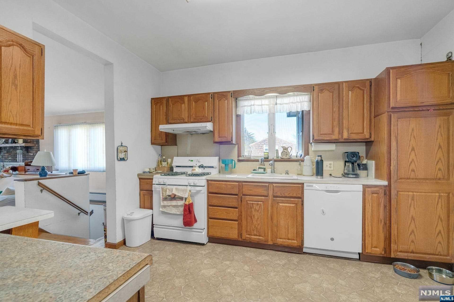 119 Hardenburgh Avenue