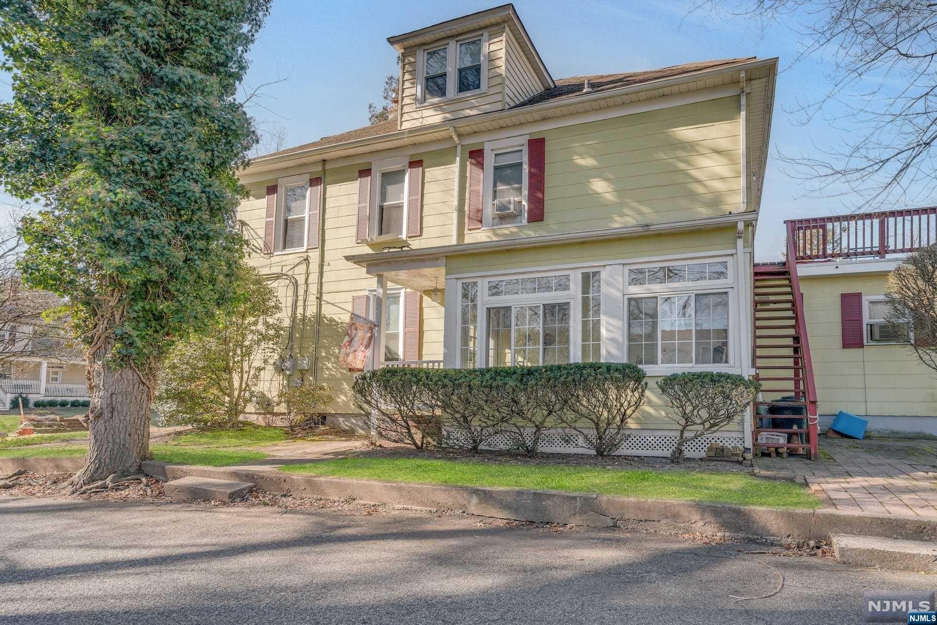 119 Hardenburgh Avenue