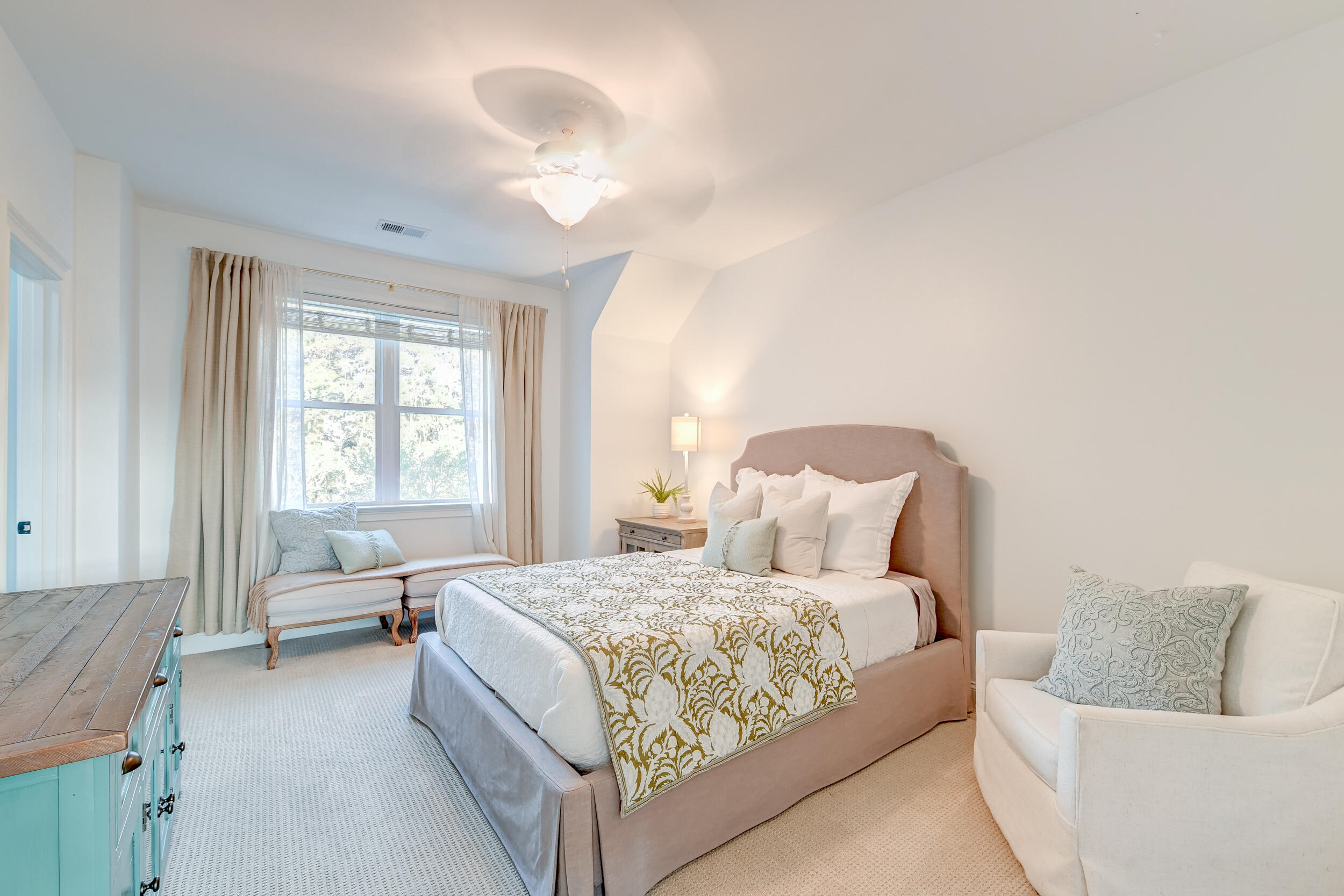 3012 Intracoastal View Drive