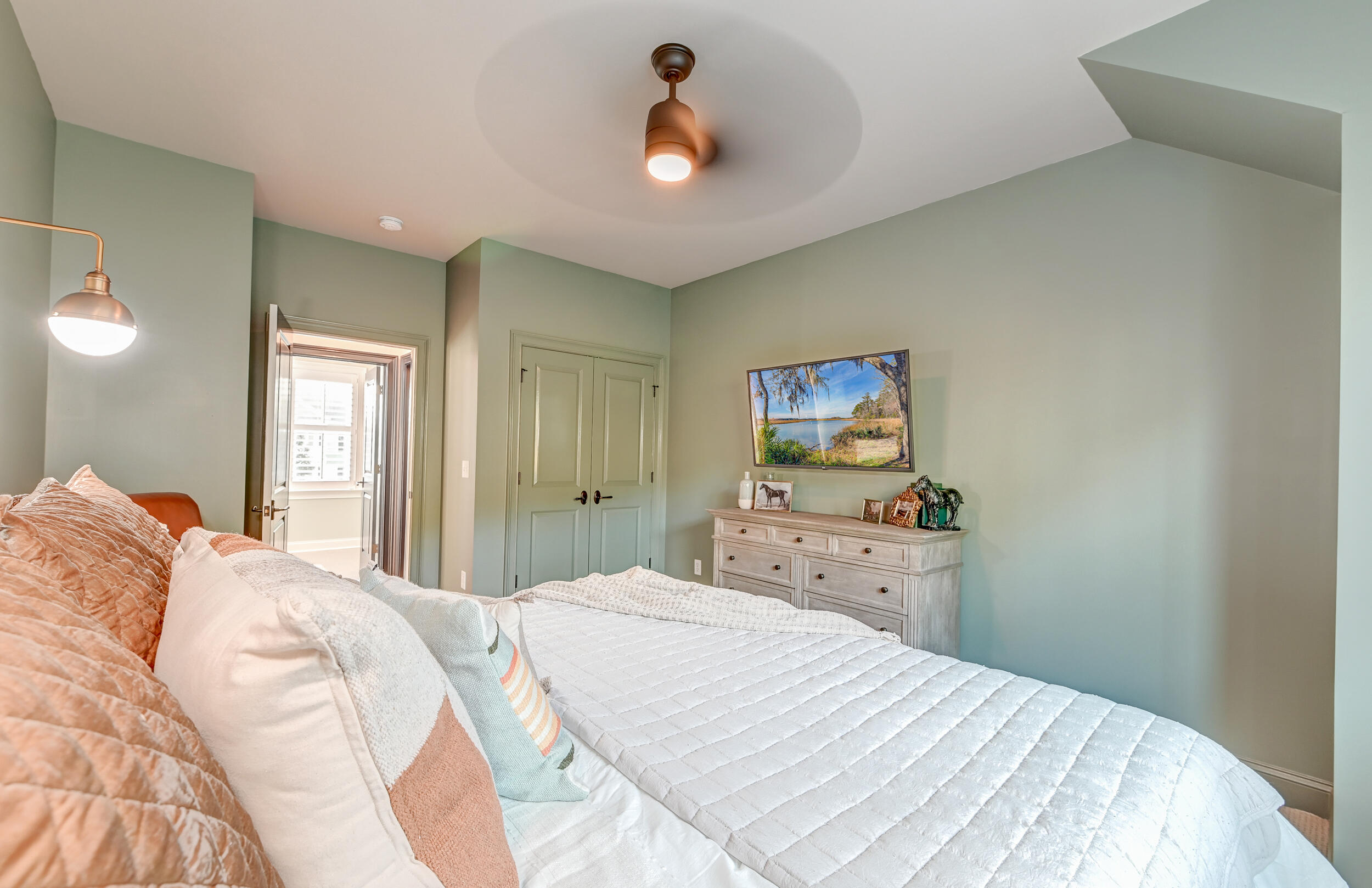 3012 Intracoastal View Drive
