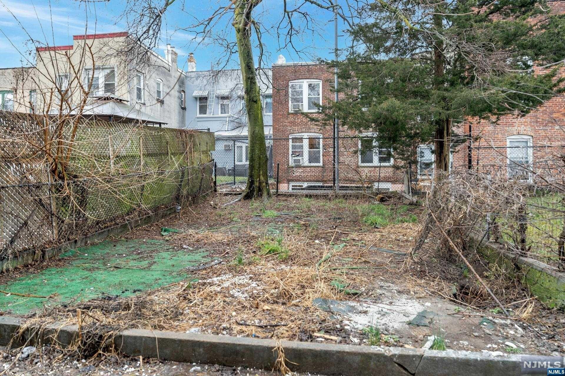 37 64th Street