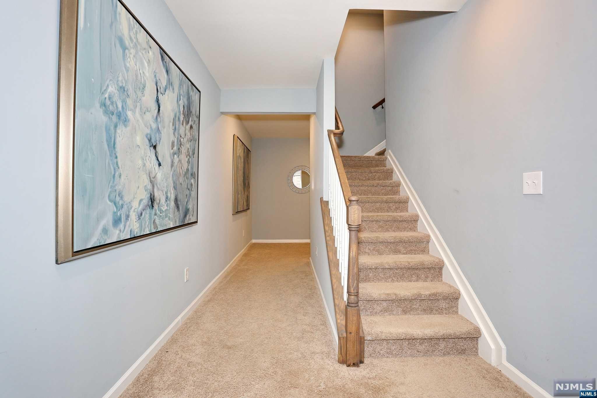 10 Marilyn Drive