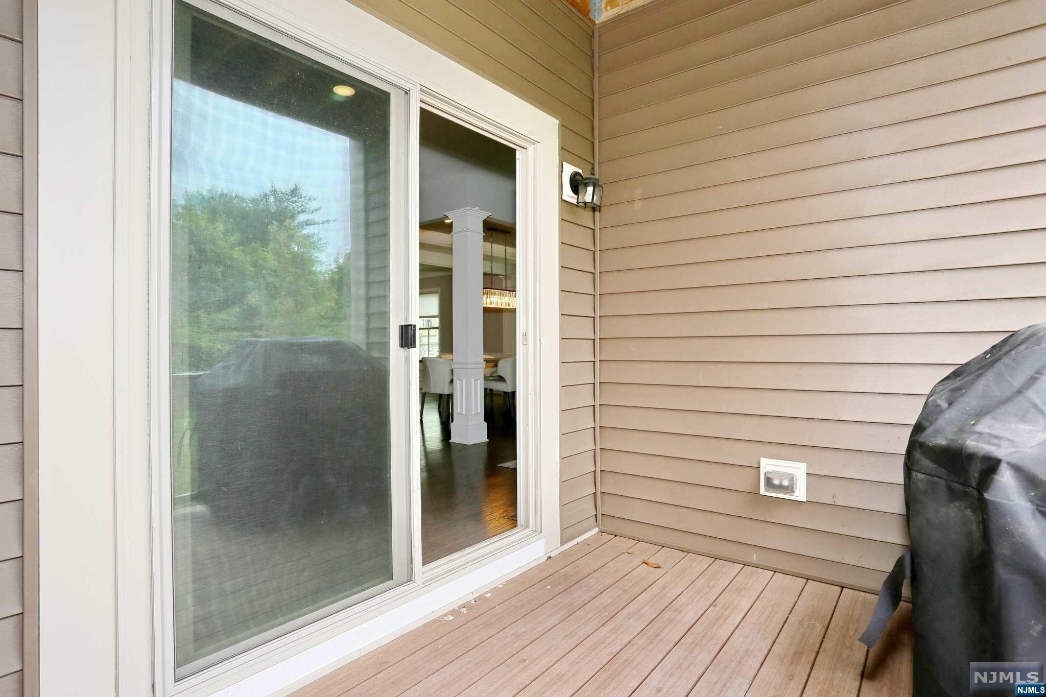 10 Marilyn Drive