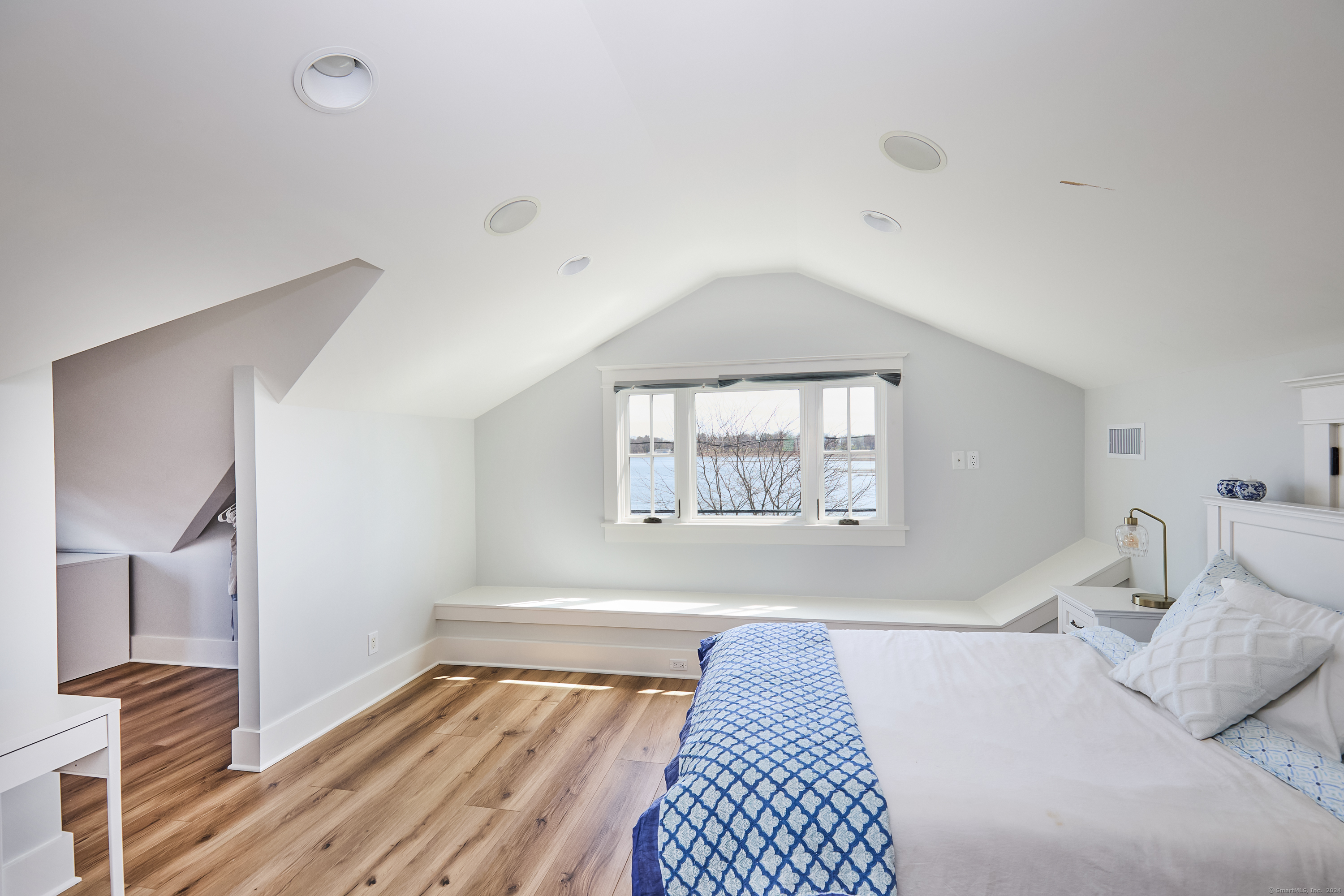 190 Hillspoint Road