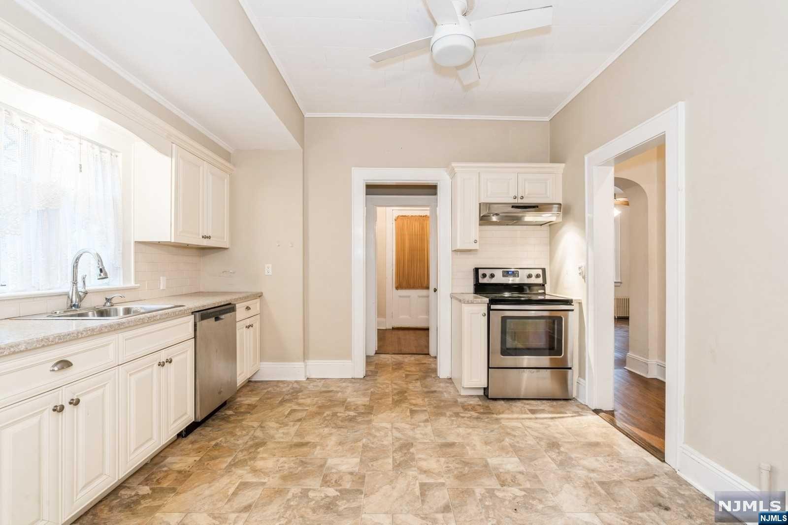 71 Woodward Avenue
