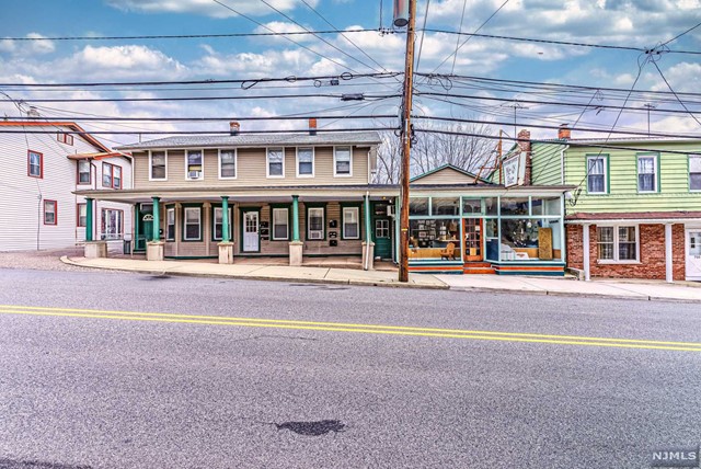752-758 Belmont Avenue