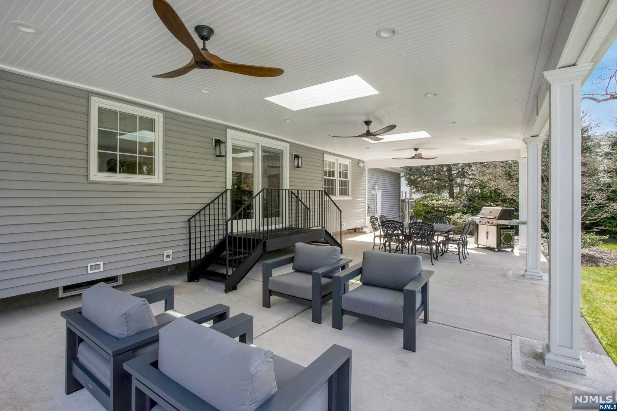293 Rivervale Road