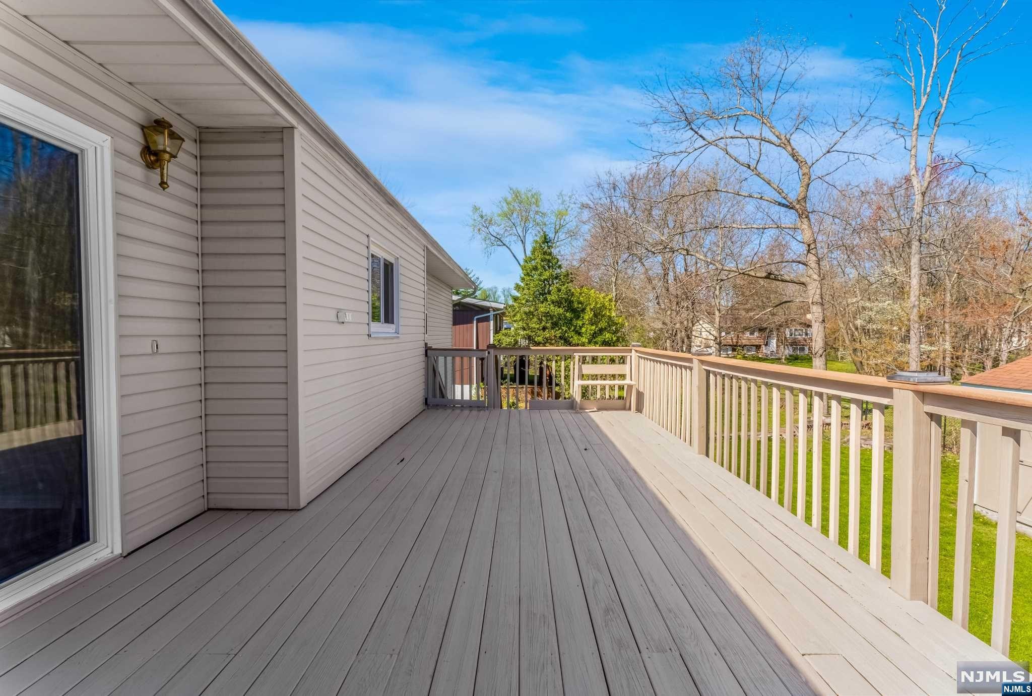 101 Lakewood Drive