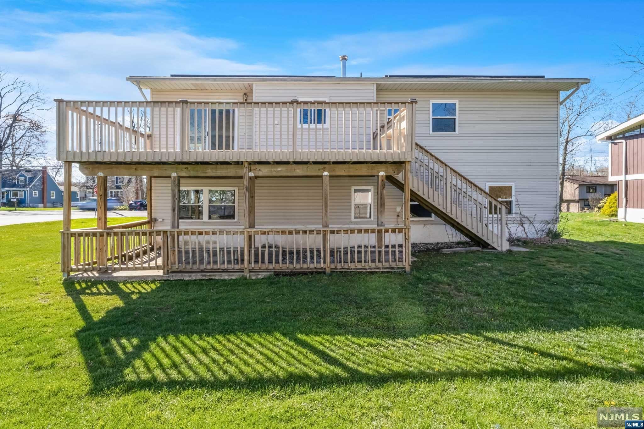 101 Lakewood Drive