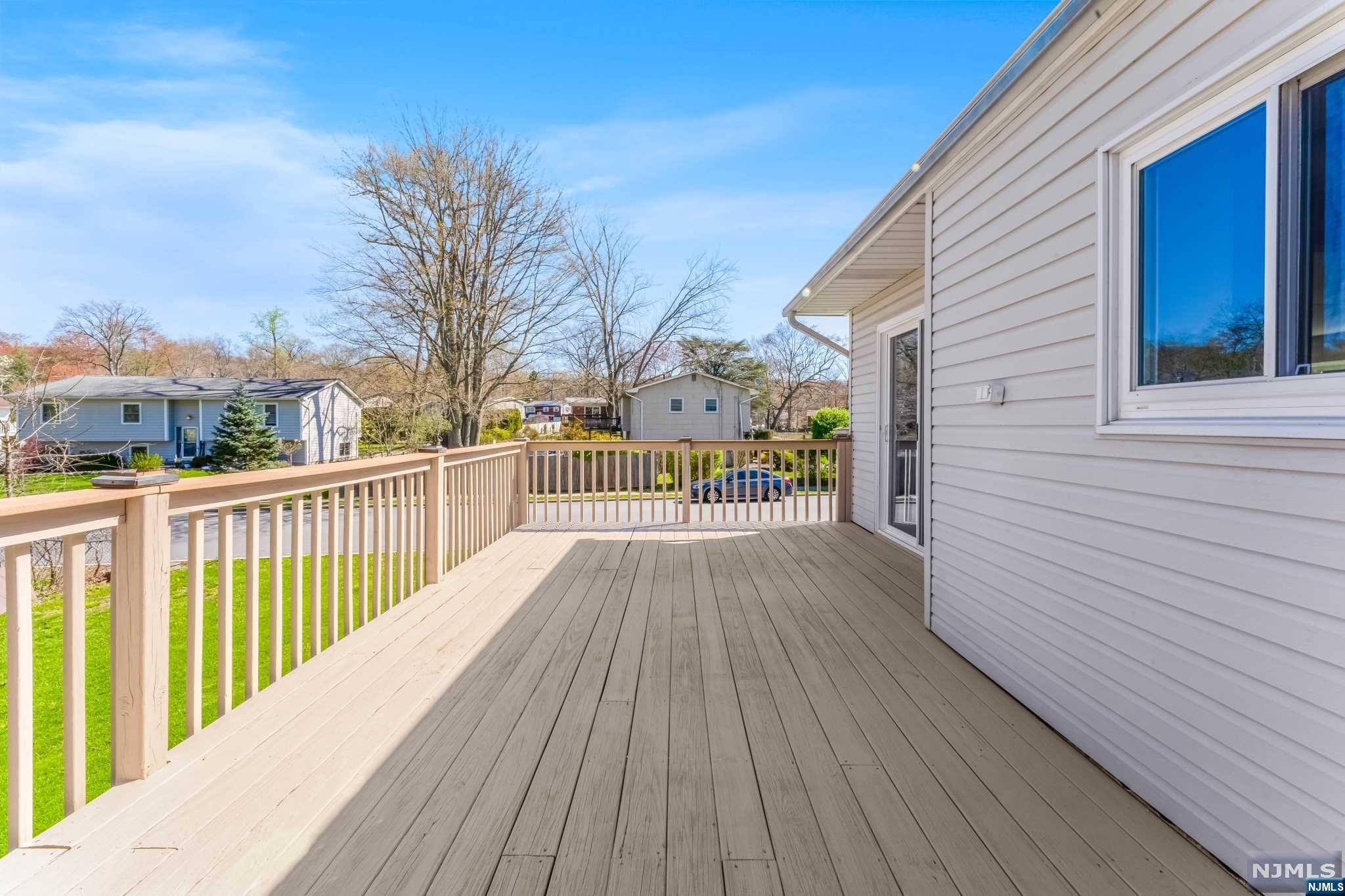 101 Lakewood Drive