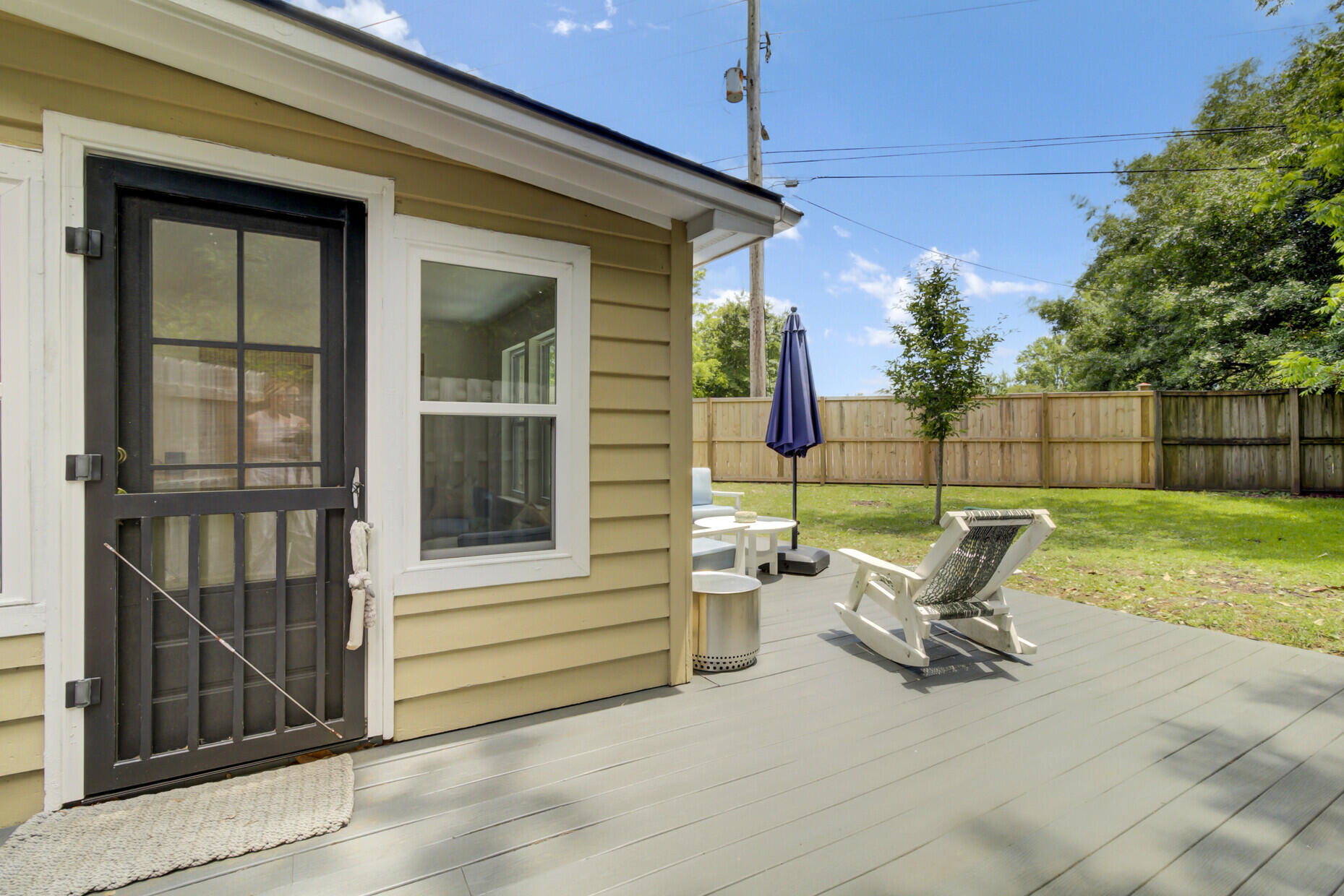 1231 Llewellyn Road