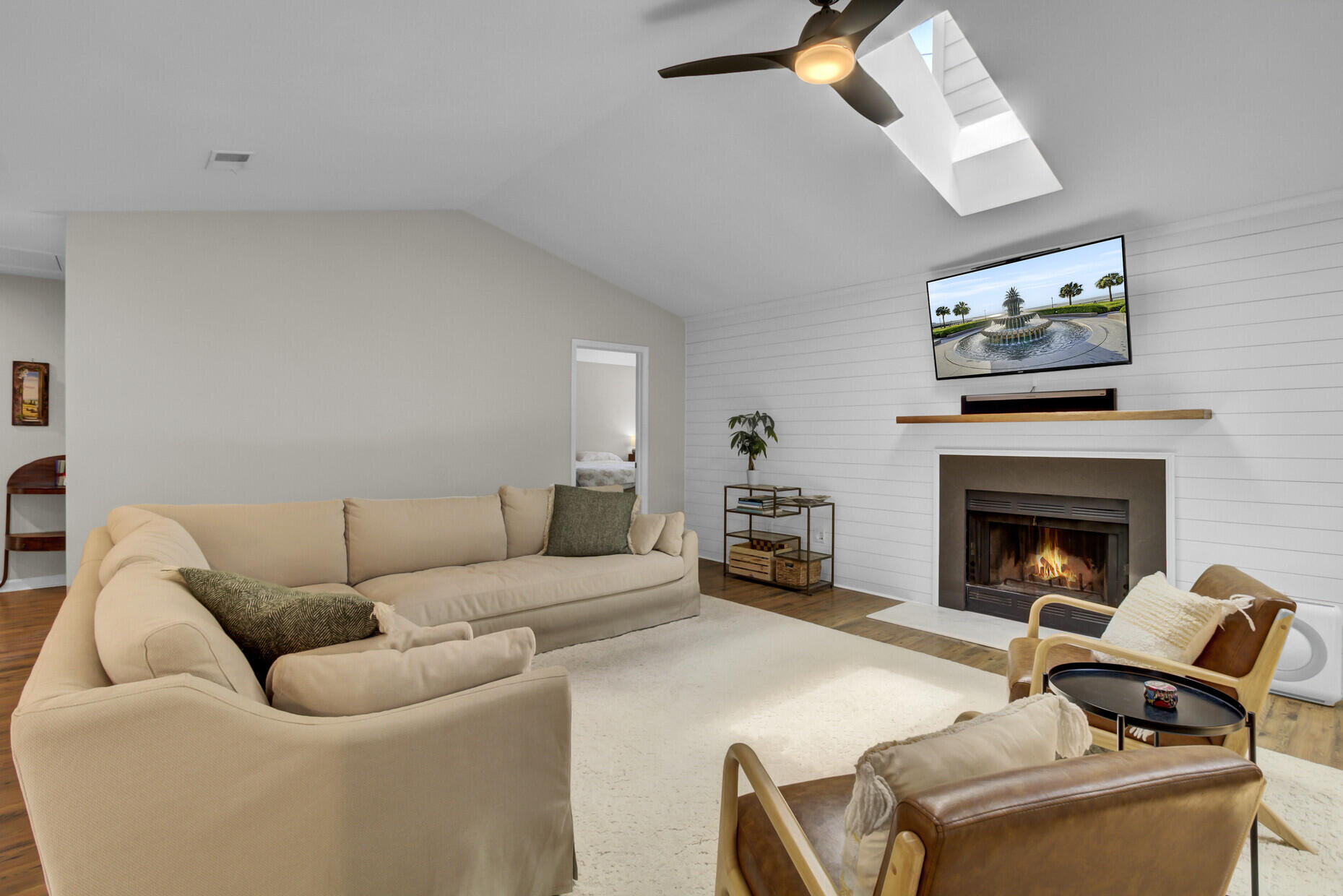 1231 Llewellyn Road