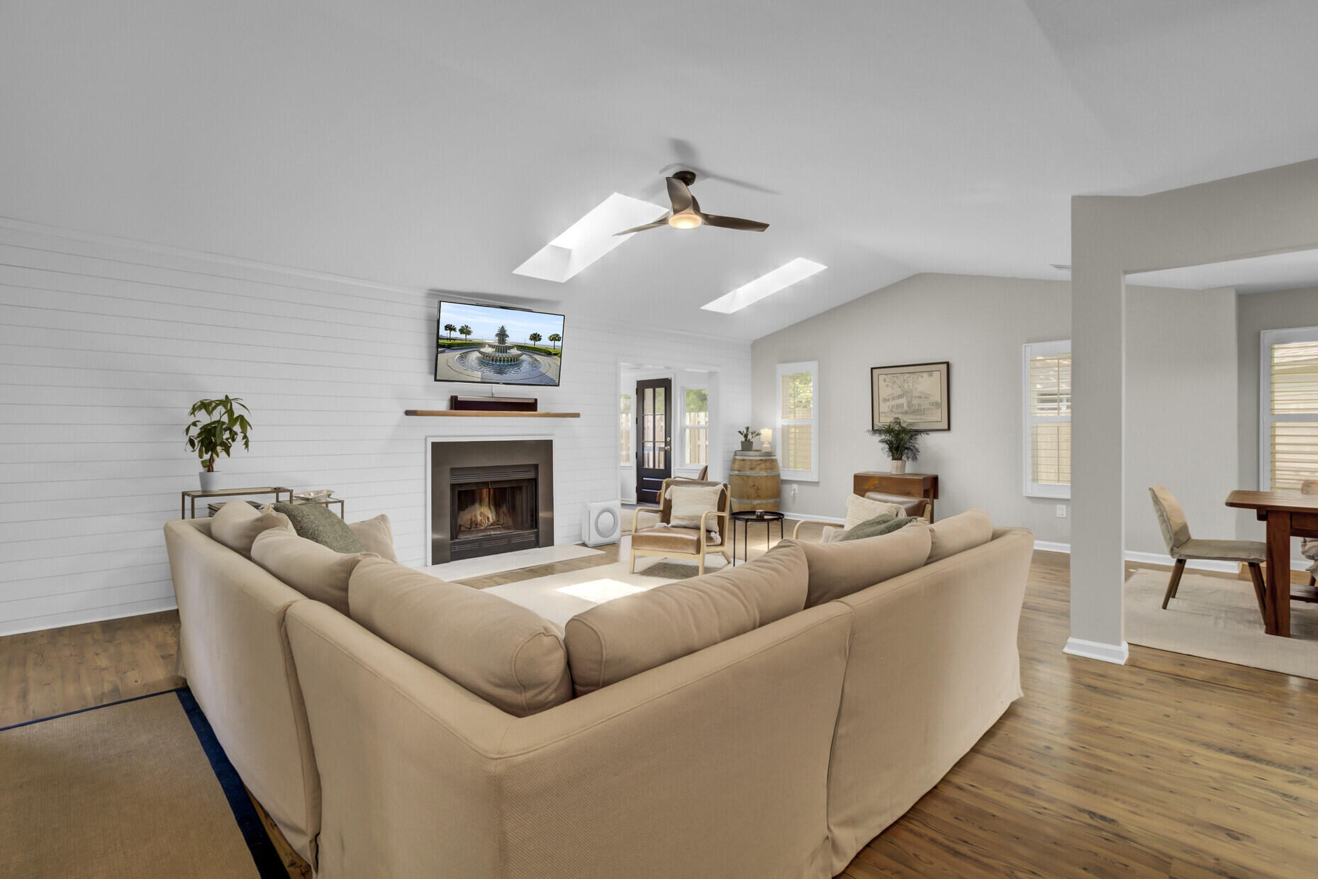 1231 Llewellyn Road