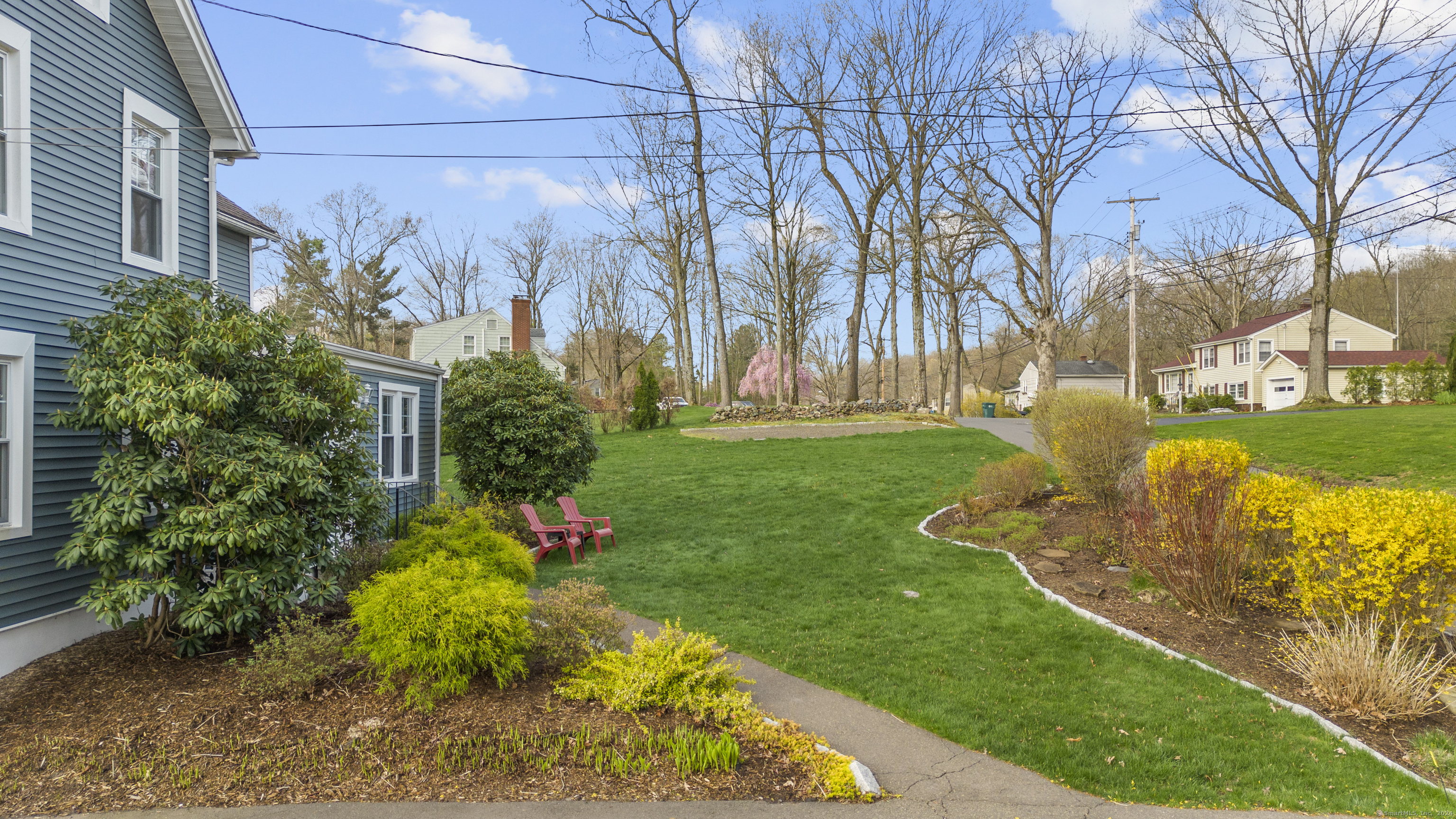 240 Kenwood Avenue 1