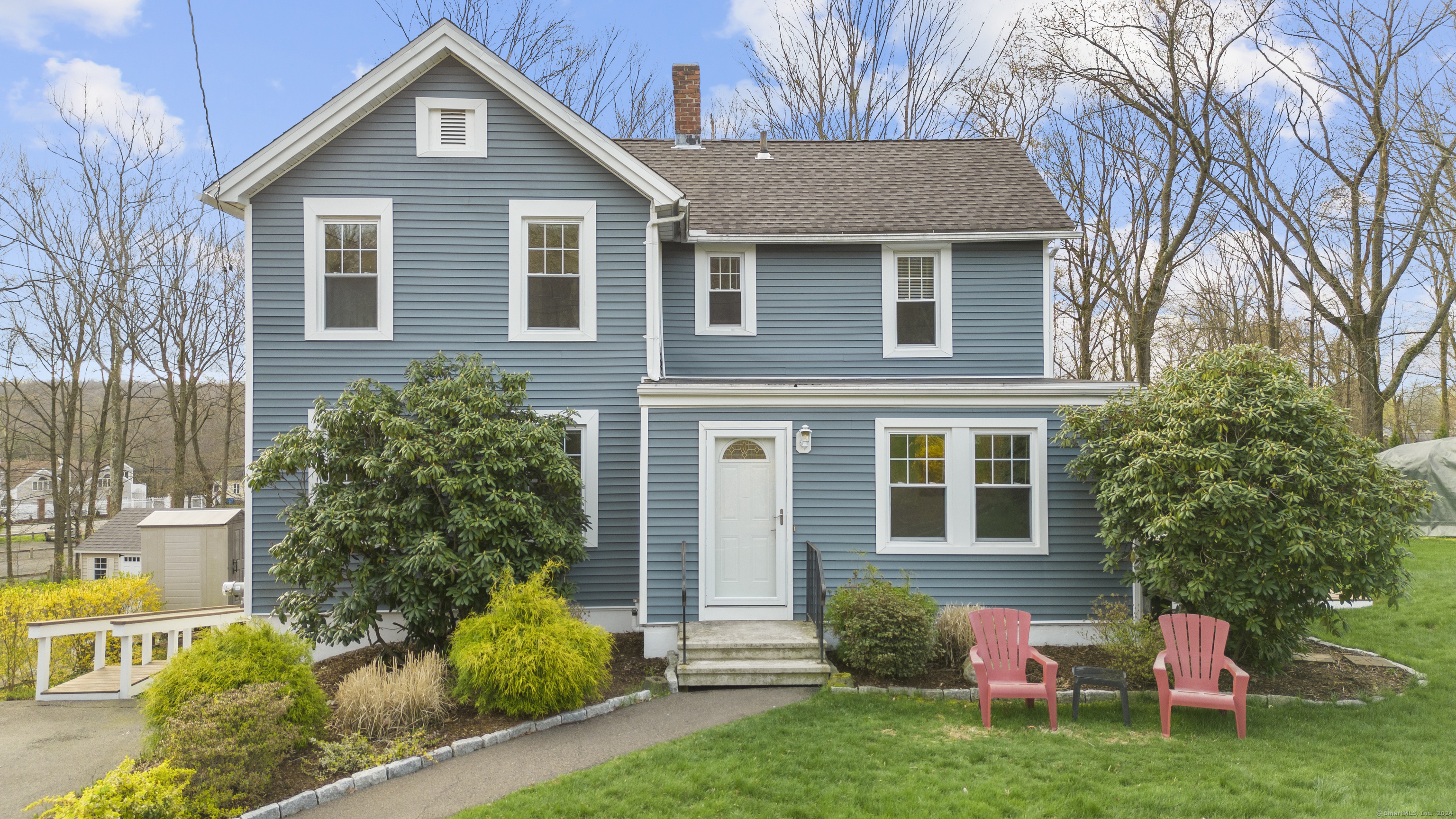 240 Kenwood Avenue 1