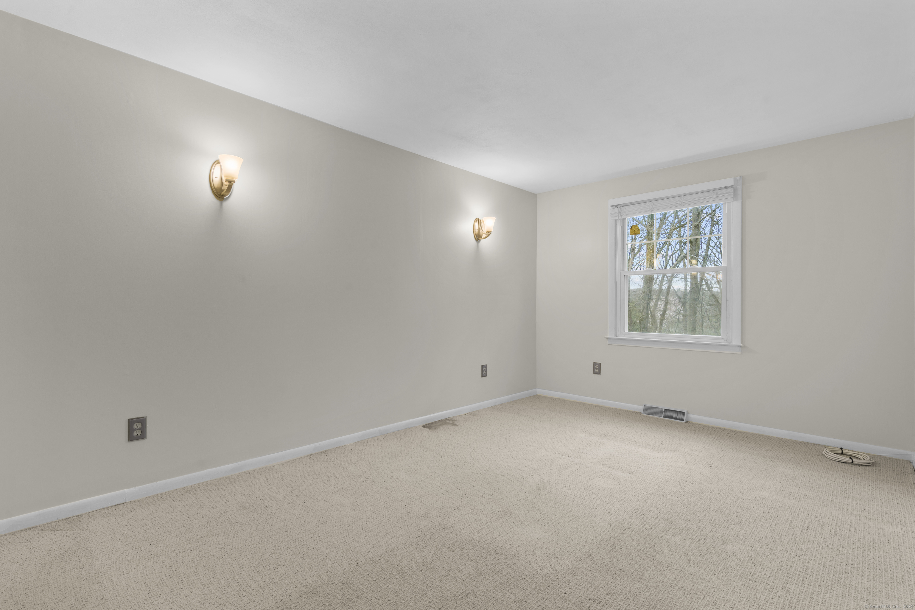 240 Kenwood Avenue 1