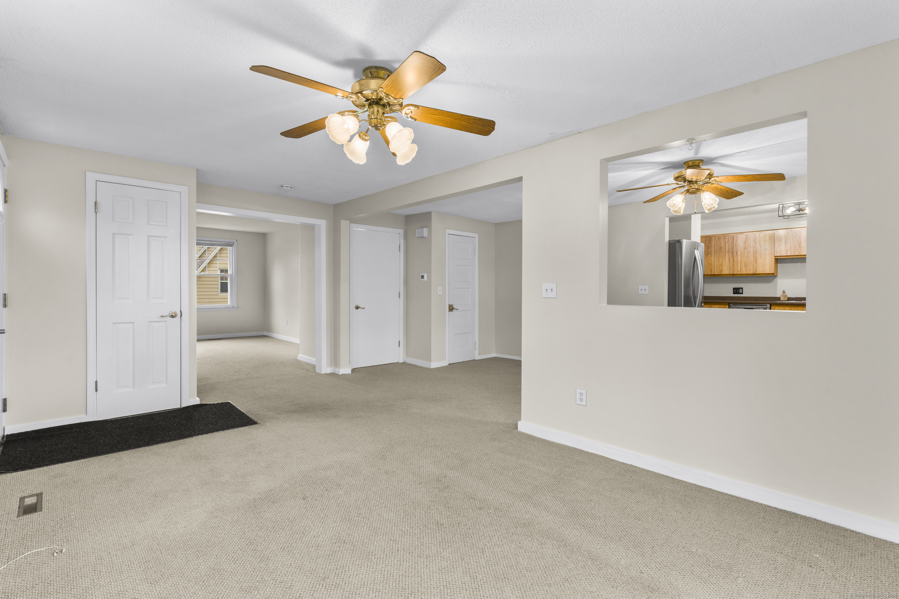 240 Kenwood Avenue 1