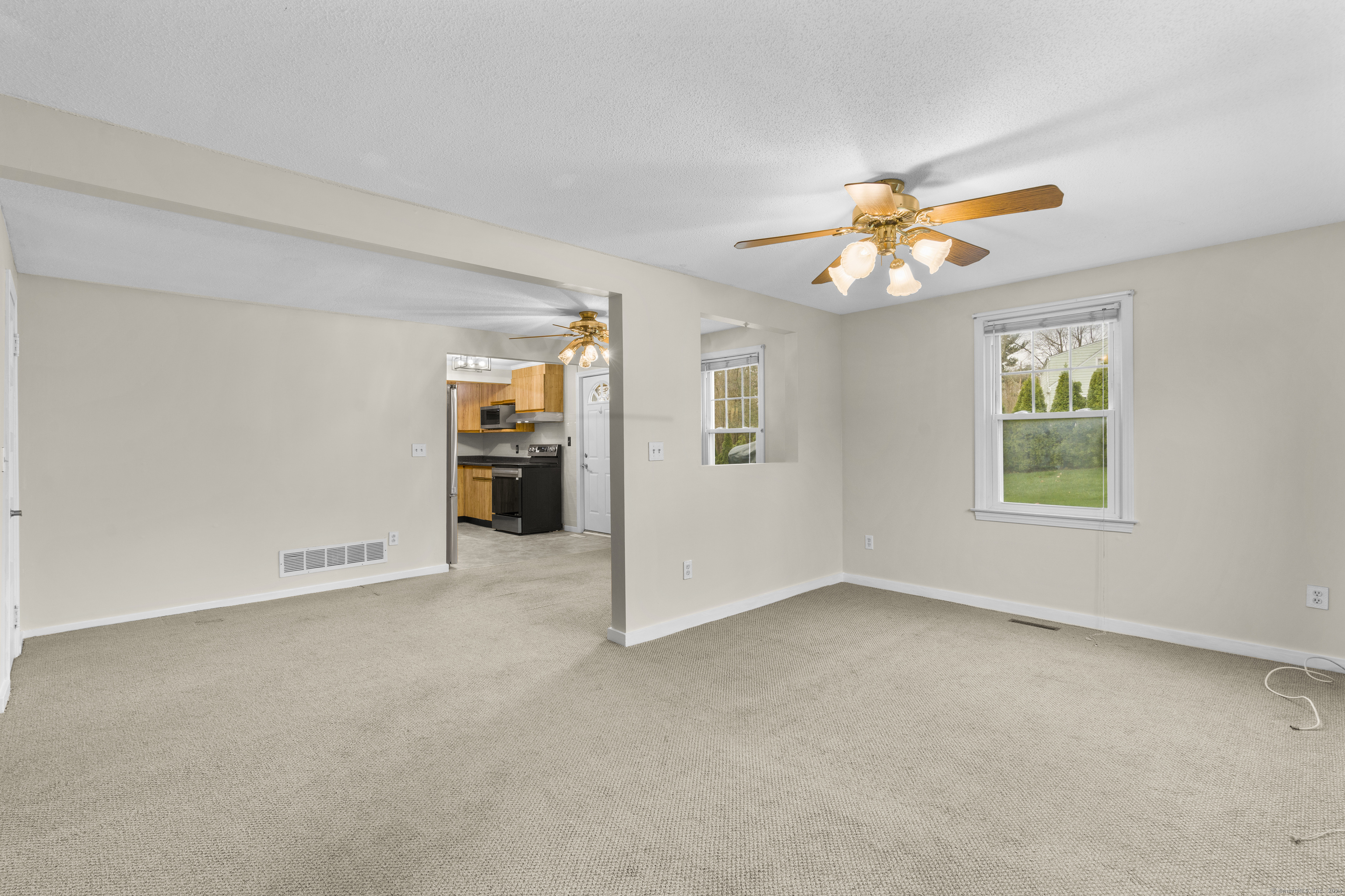 240 Kenwood Avenue 1