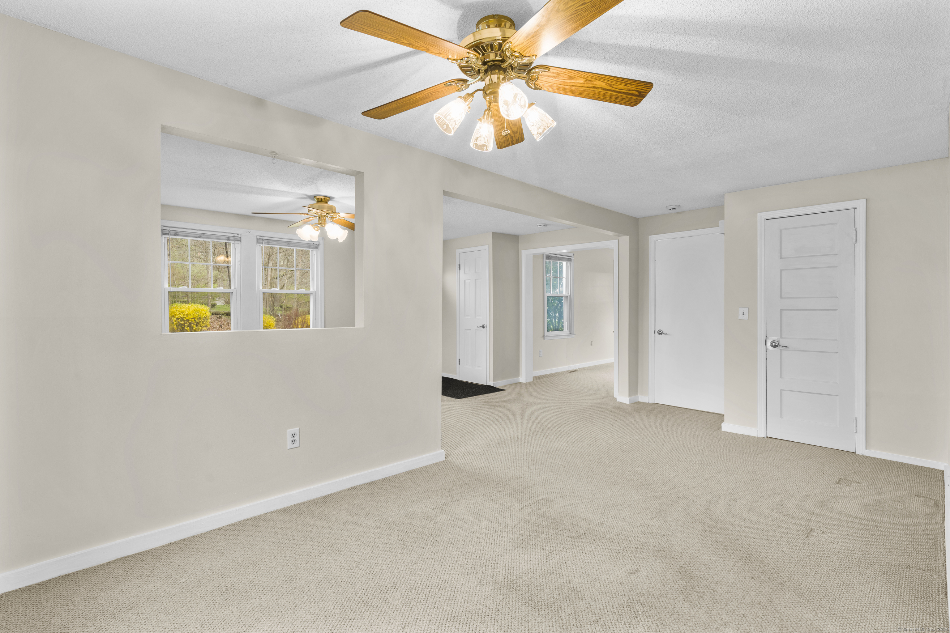 240 Kenwood Avenue 1
