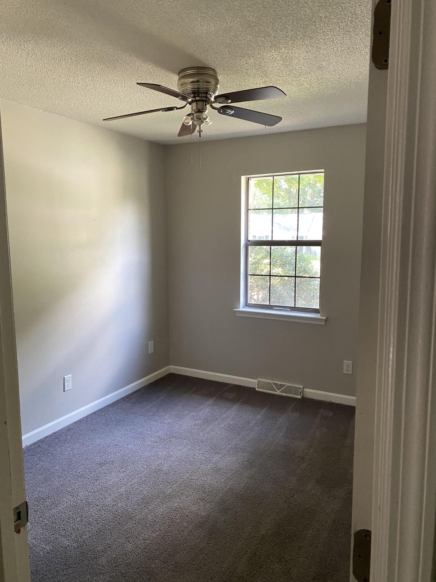 207 Crestwood Drive
