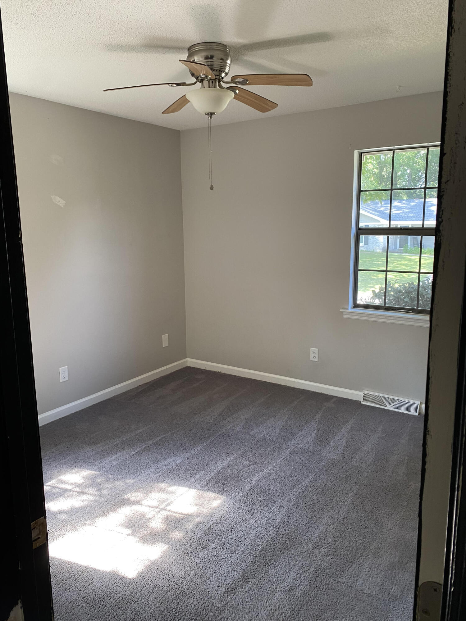 207 Crestwood Drive